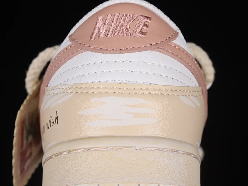 All categories Nk SB Dunk series Nk SB Dunk Low low-top sneakers Nk Dunk Low ESS customized version Vibe style distressed oxidation deconstructed rose cloth patch low-top casual sneakers DH9765-100